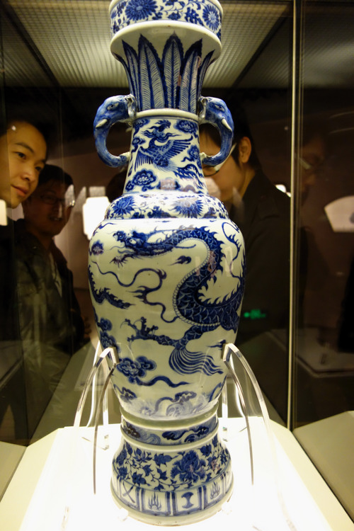 幽蓝神采——2012年上海博物馆元青花大展之一